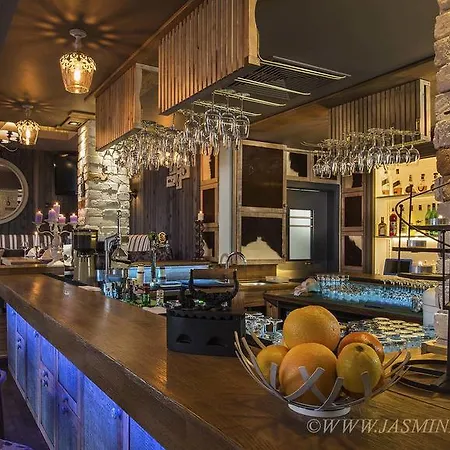 Hotel Jasmin 3*